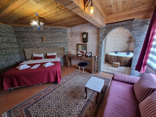 Chambre Confort double ou avec lits jumeaux, 1 lit double ou 2 lits jumeaux | Fer et planche à repasser, accès au Wi-Fi (inclus), literie fournie