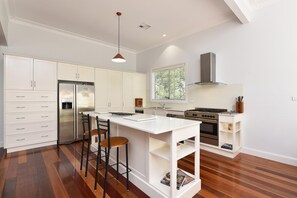 Microwave, oven, dishwasher