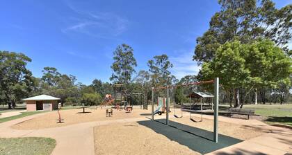 Poppet Head Manor - Beautiful, historic house with pool