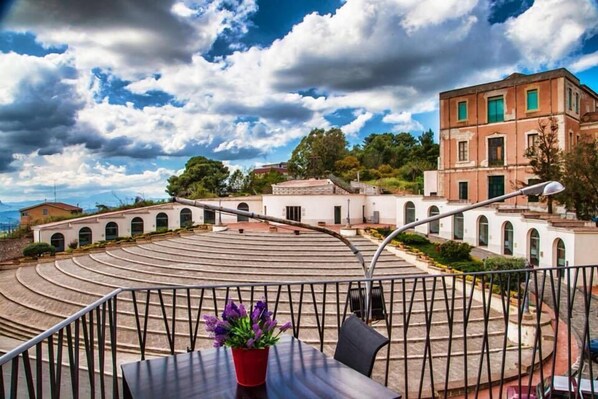 Appartement, 1 chambre | Vue depuis le balcon