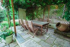 House, 5 Bedrooms | Terrace/patio - Guesthouse Ellis (Zagora-Mouresi)