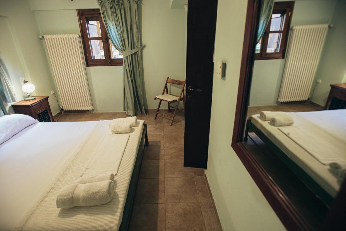 5 bedrooms, soundproofing, free cots/infant beds, free WiFi