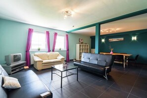 Living area - Gite Le Boquillon (Léglise)