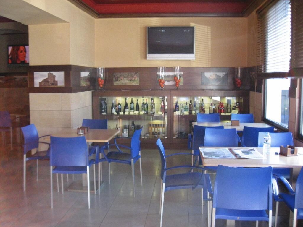 بار (في المنشاة)