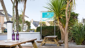 Unclassified image, 4 of 29, button - Oasis House (Falmouth)