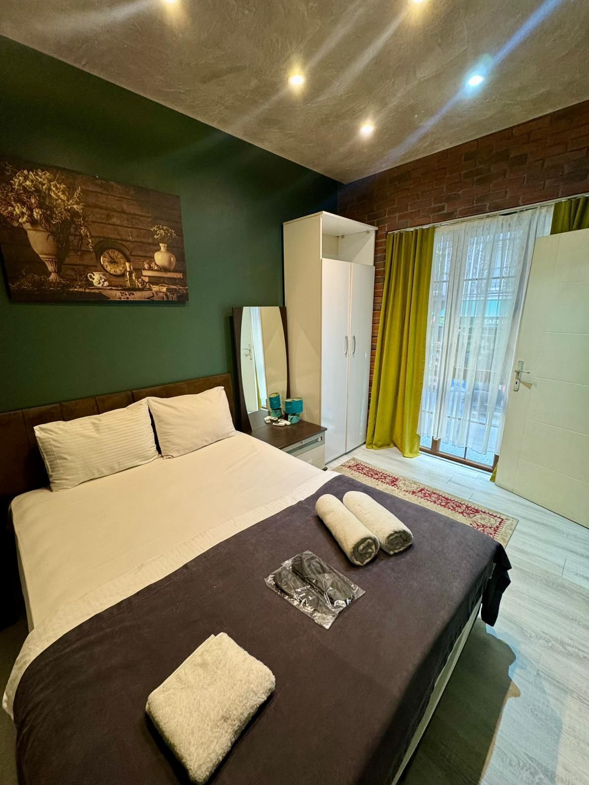 Familienapartment | Bettwäsche aus ägyptischer Baumwolle, hochwertige Bettwaren, Zimmersafe