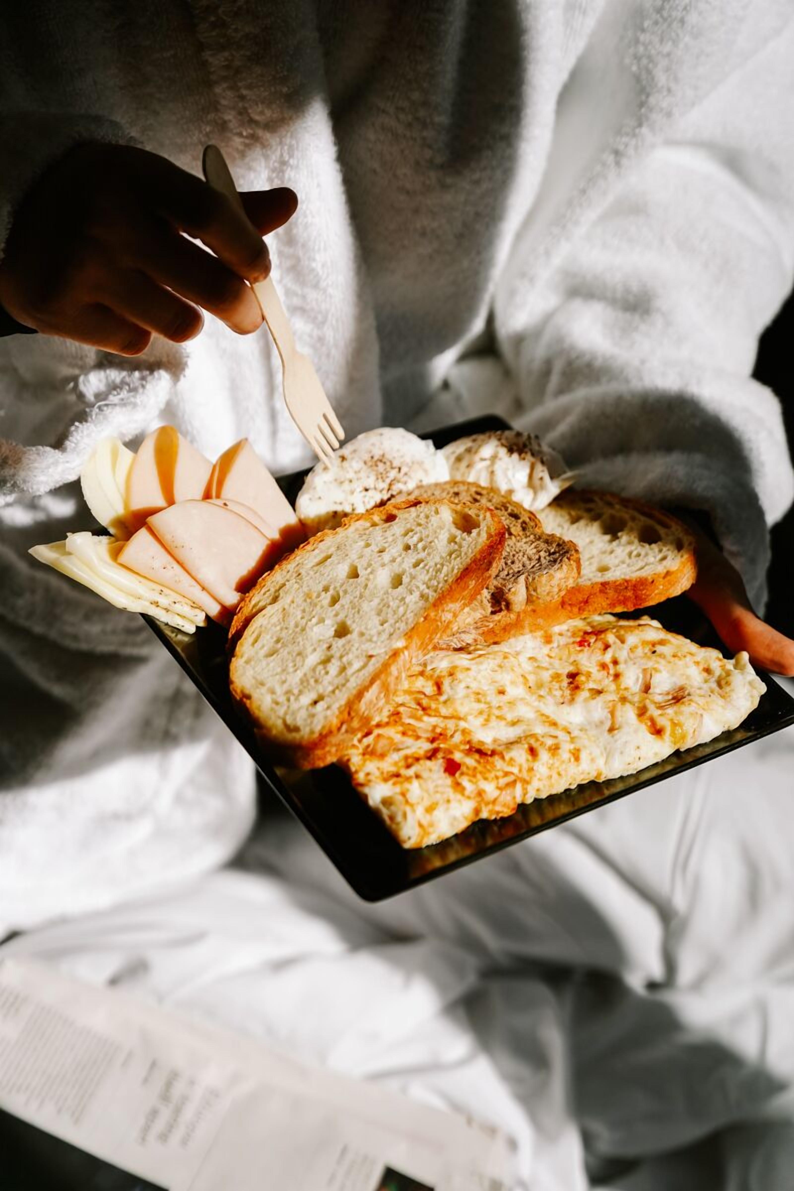 daily cooked-to-order breakfast (eur 10 per person)