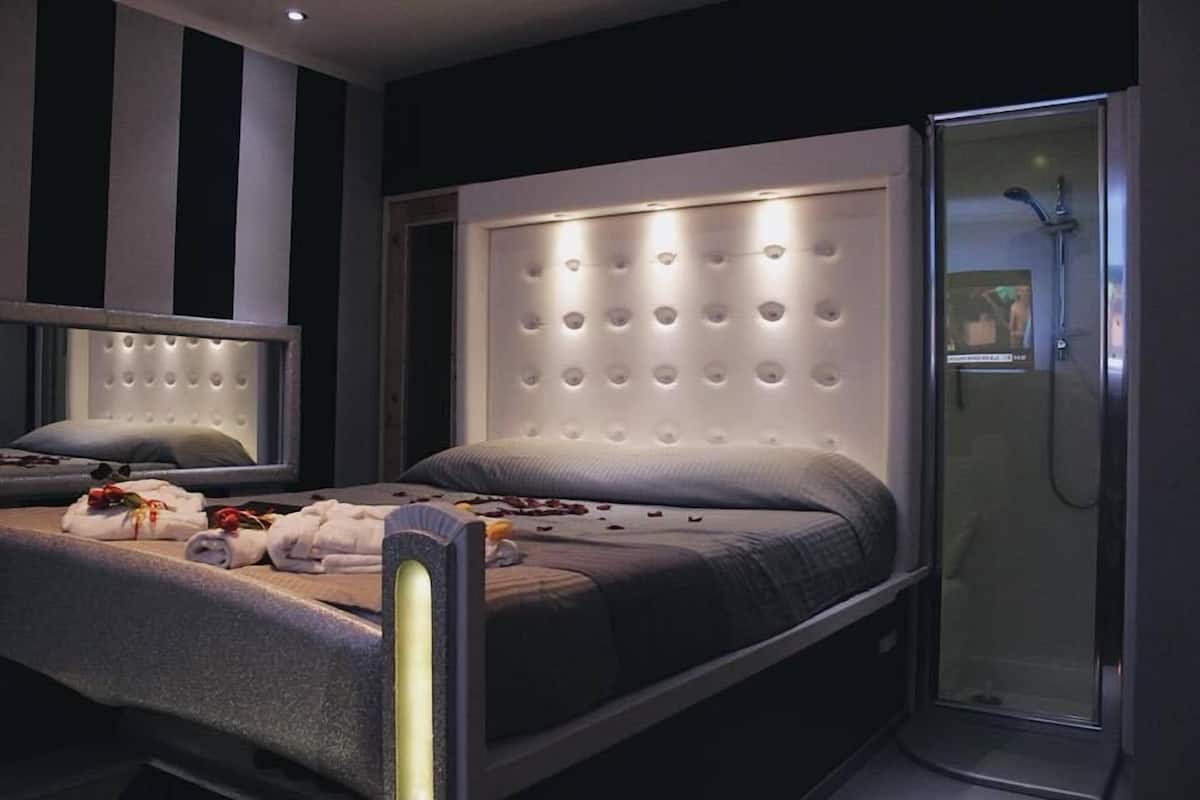 Artículos del minibar gratis, insonorización y wifi gratis