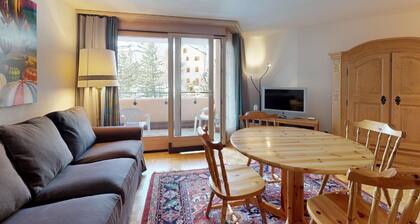 Beliebtes Apartmenthaus an zentraler Lage im sonnenverwöhnten Celerina.