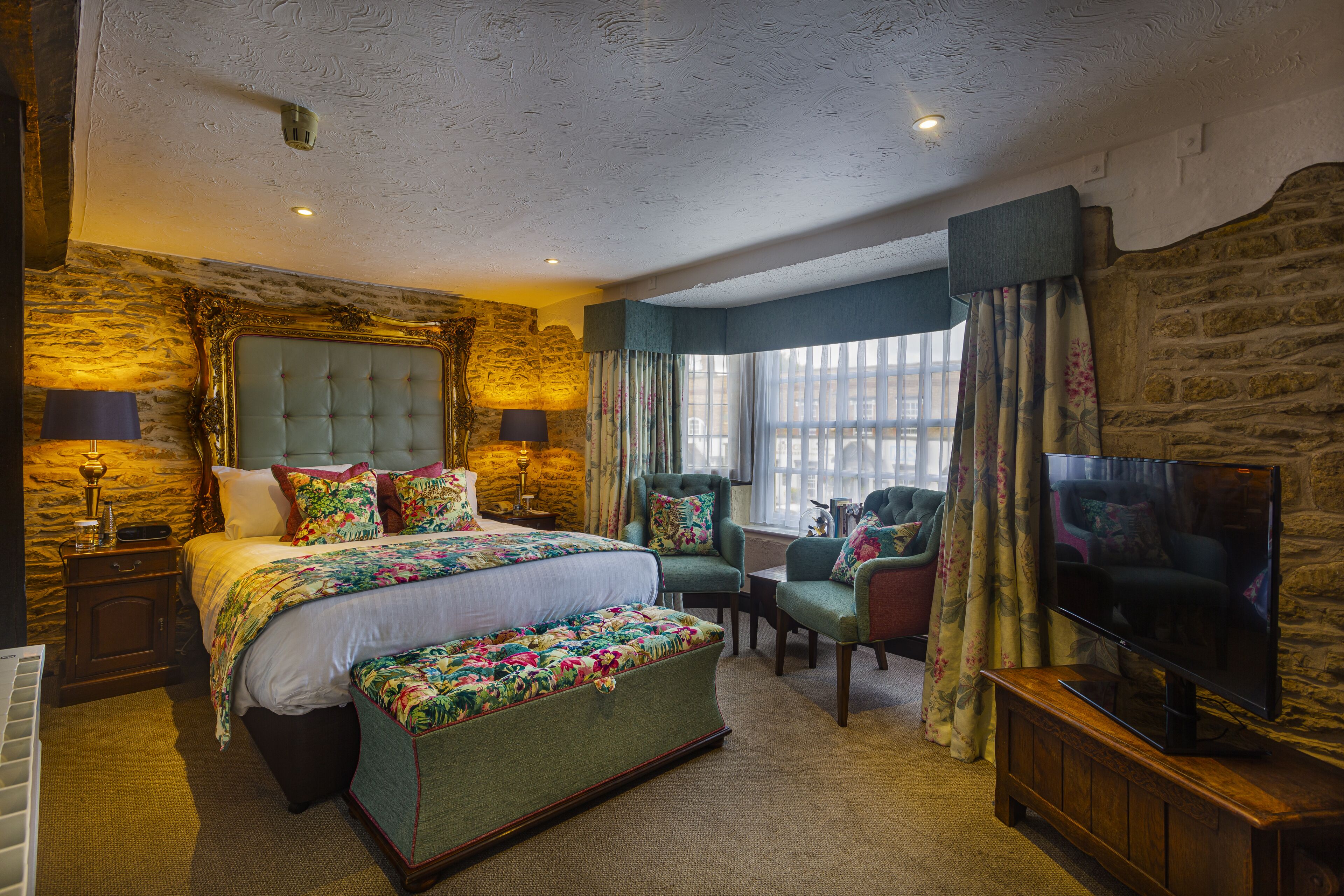 superior double room | desk, blackout curtains, iron/ironing board, free wifi