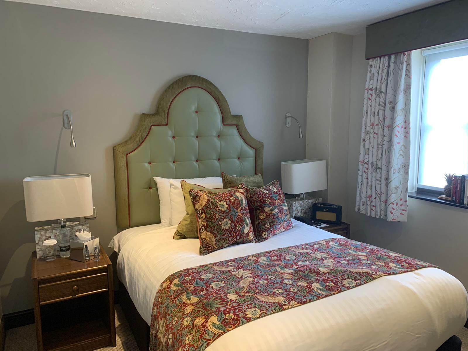 Desk, blackout drapes, iron/ironing board, free WiFi