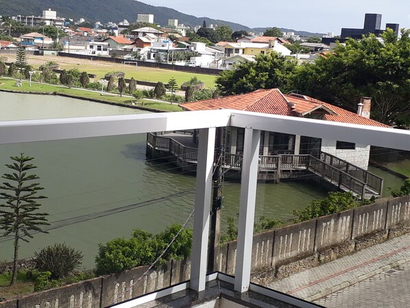 Property grounds - Beautiful coverage on sc bombs (Bombinhas)