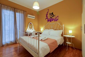 3 Schlafzimmer, Schreibtisch, Bügeleisen/Bügelbrett, WLAN