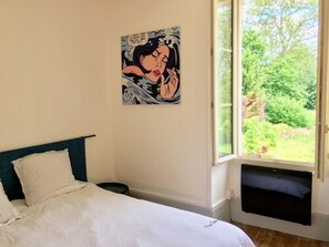 Basic Townhome | Premium bedding, individually decorated, individually furnished, desk - Presque au Chateau (Nuits)