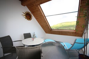 ลานระเบียง/นอกชาน