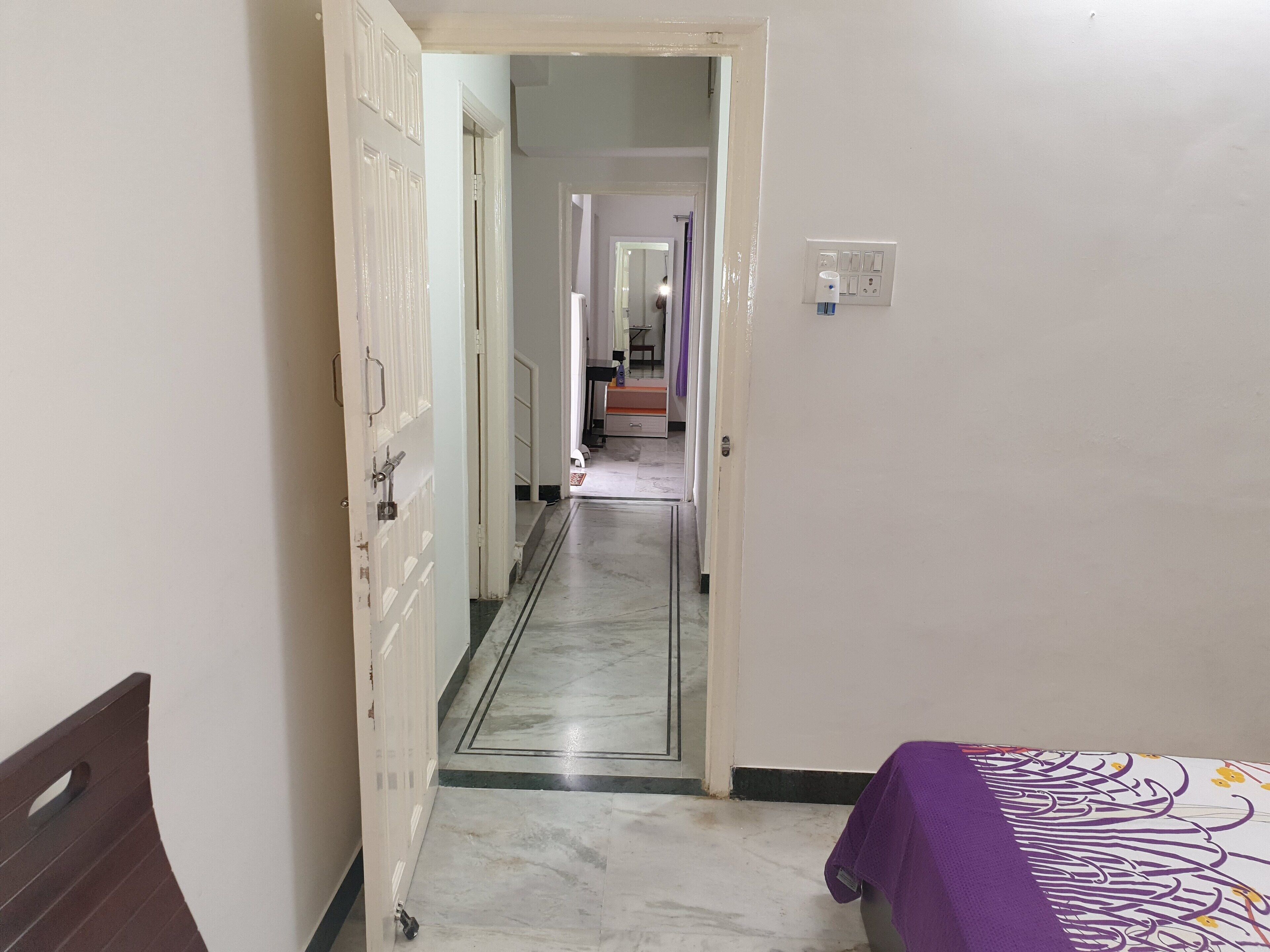 3 slaapkamers, een strijkplank/strijkijzer, wifi, beddengoed