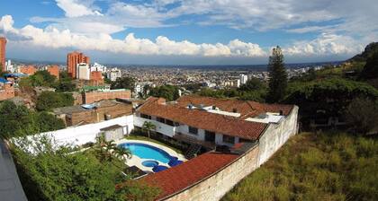 BEAUTIFUL APARTMENT WITH SPECTACULAR CITY VIEW