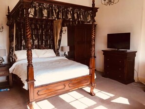 Deluxe Double Room | Individually decorated, individually furnished, laptop workspace - Brass Castle Country House Accommodation (Middlesbrough)