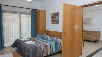 Apartment, 2 Bedrooms | Free WiFi, bed sheets