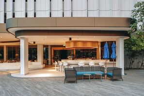 Breakfast, lunch and dinner served - OZO North Pattaya (Pattaya)