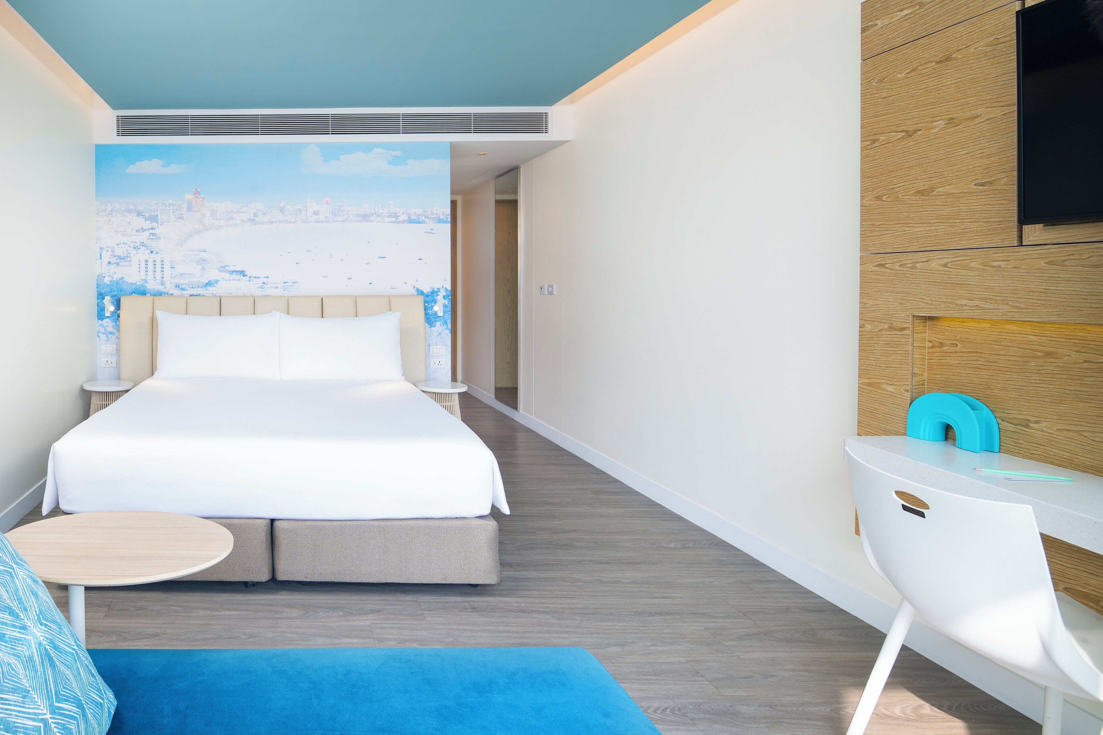 In-room safe, desk, laptop workspace, blackout curtains