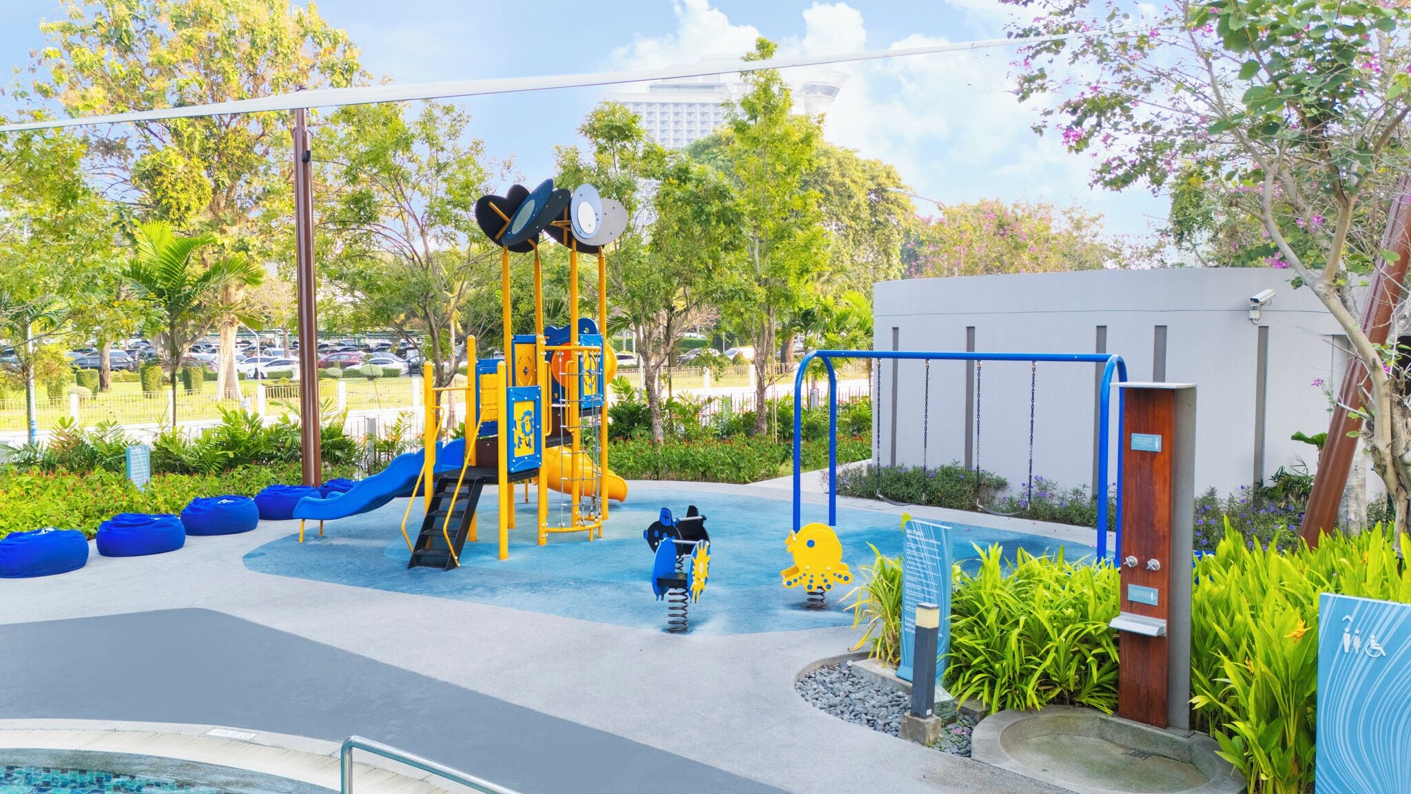 children’s play area – outdoor