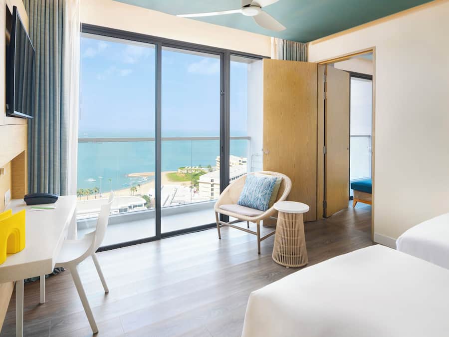 Deluxe Room, 2 Bedrooms, Connecting Rooms | Beach/ocean view