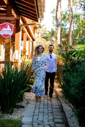 Minibar, individually decorated, individually furnished, desk