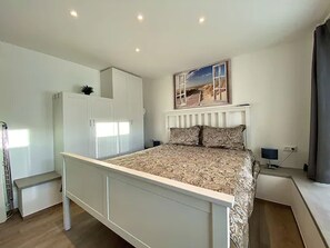 Apartment | 1 Schlafzimmer, Verdunkelungsvorhänge, kostenloses WLAN, Bettwäsche