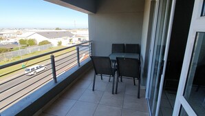 Unclassified image, 5 of 42, button - Tokai Self Catering Apartment (Cape Town)