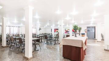 Desayuno buffet incluido todos los días