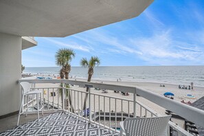 Condo, 1 Bedroom | Property grounds