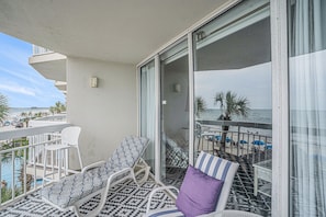 Condo, 1 Bedroom | Property grounds