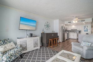 Condo, 1 Bedroom | Living area