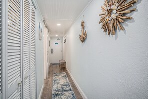 Condo, 1 Bedroom | Interior