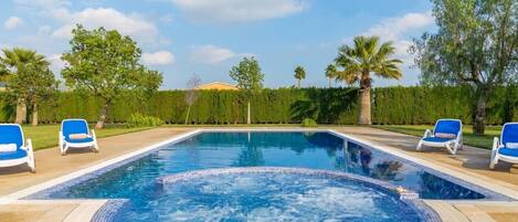 Alberca al aire libre