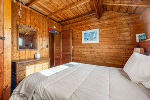 5 Schlafzimmer, Schreibtisch, Reisekinderbett, kostenloses WLAN