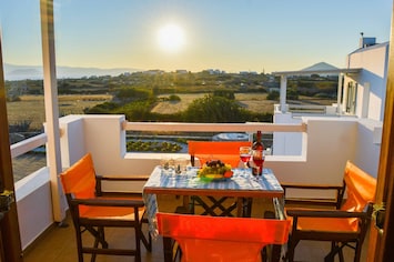 From the balcony of the 1st froor you can enjoy the amazing sea view and sunset!