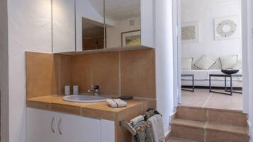 Hårtørrer, håndklæder, Sæbe, Shampoo