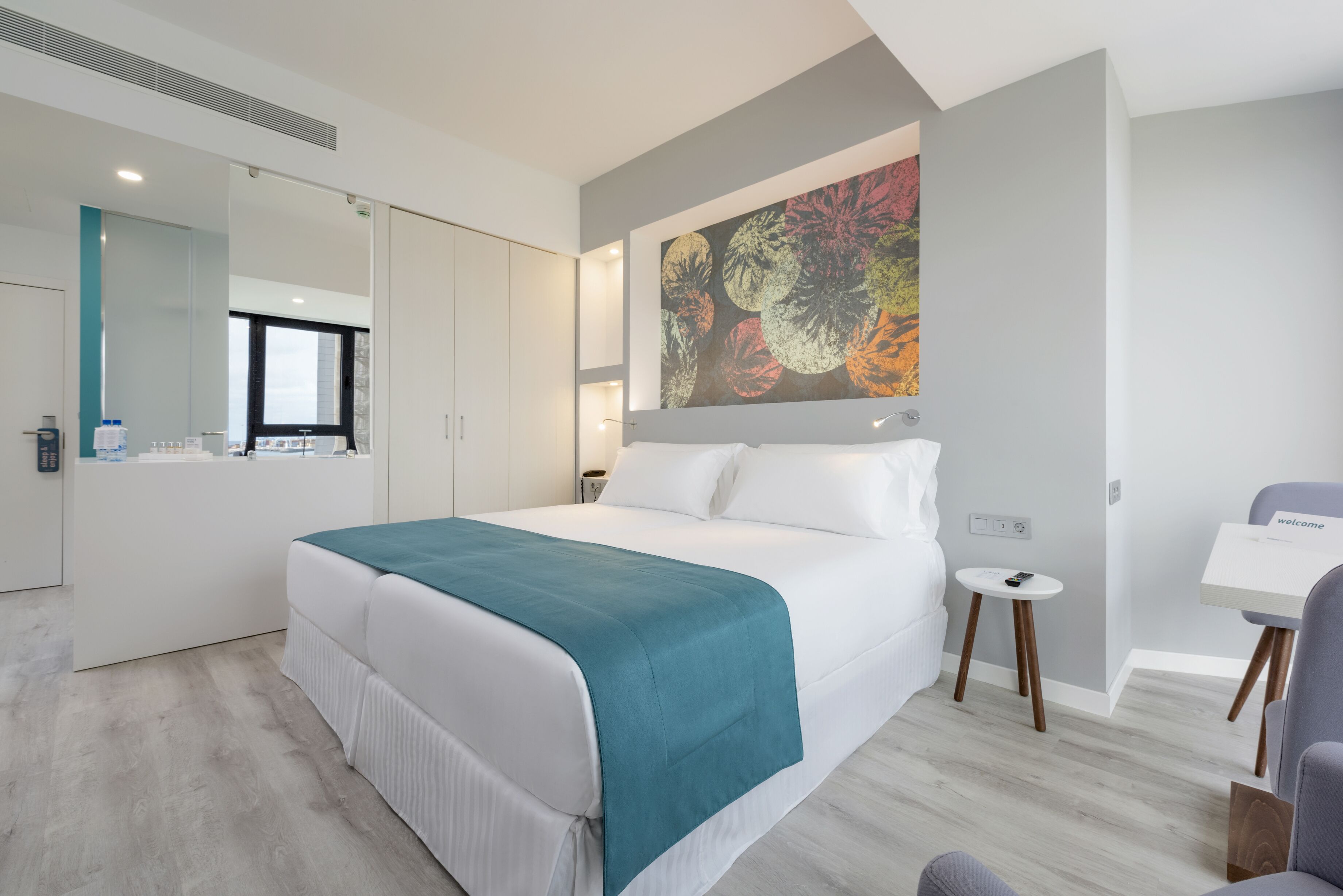 minibar, in-room safe, desk, laptop workspace