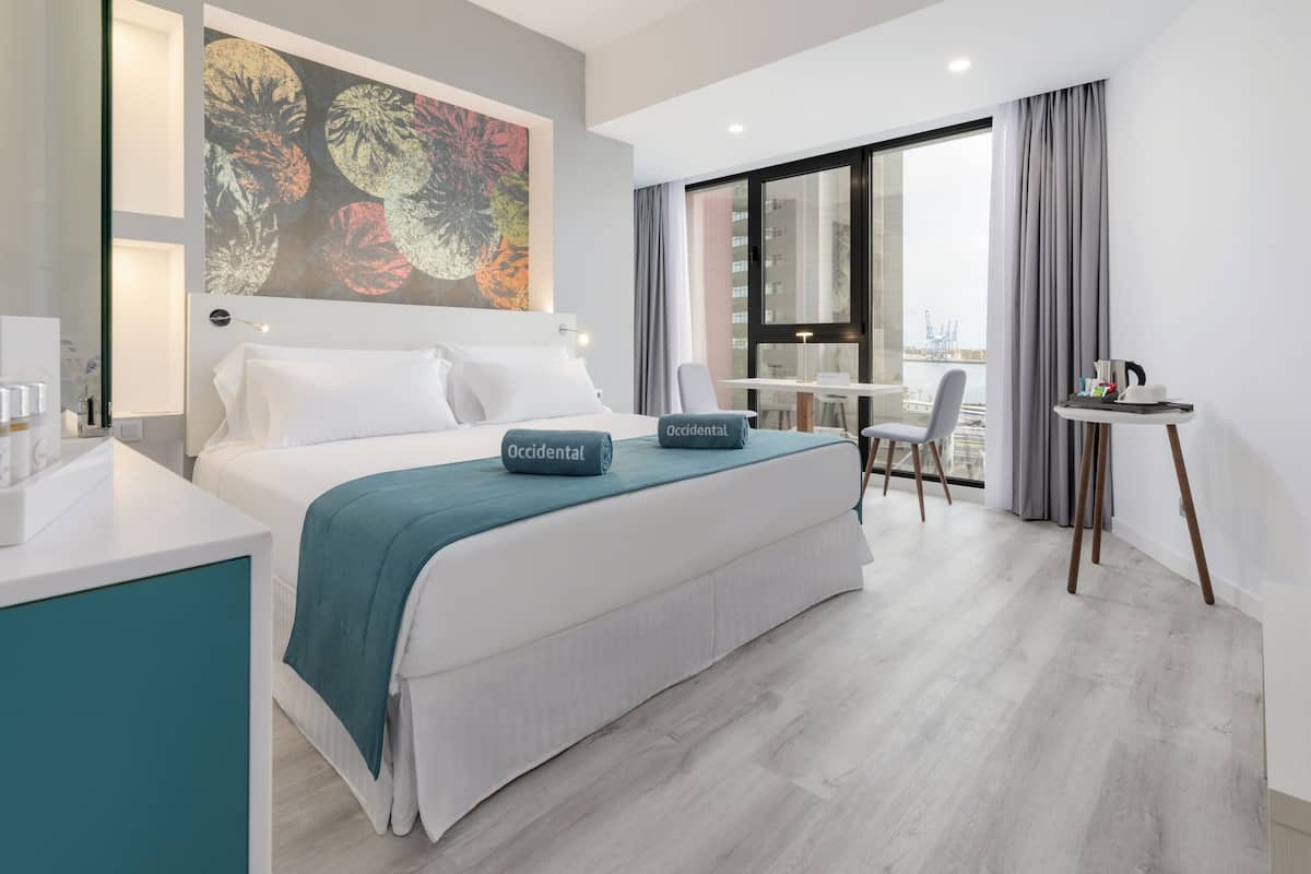 junior suite | minibar, in-room safe, desk, laptop workspace