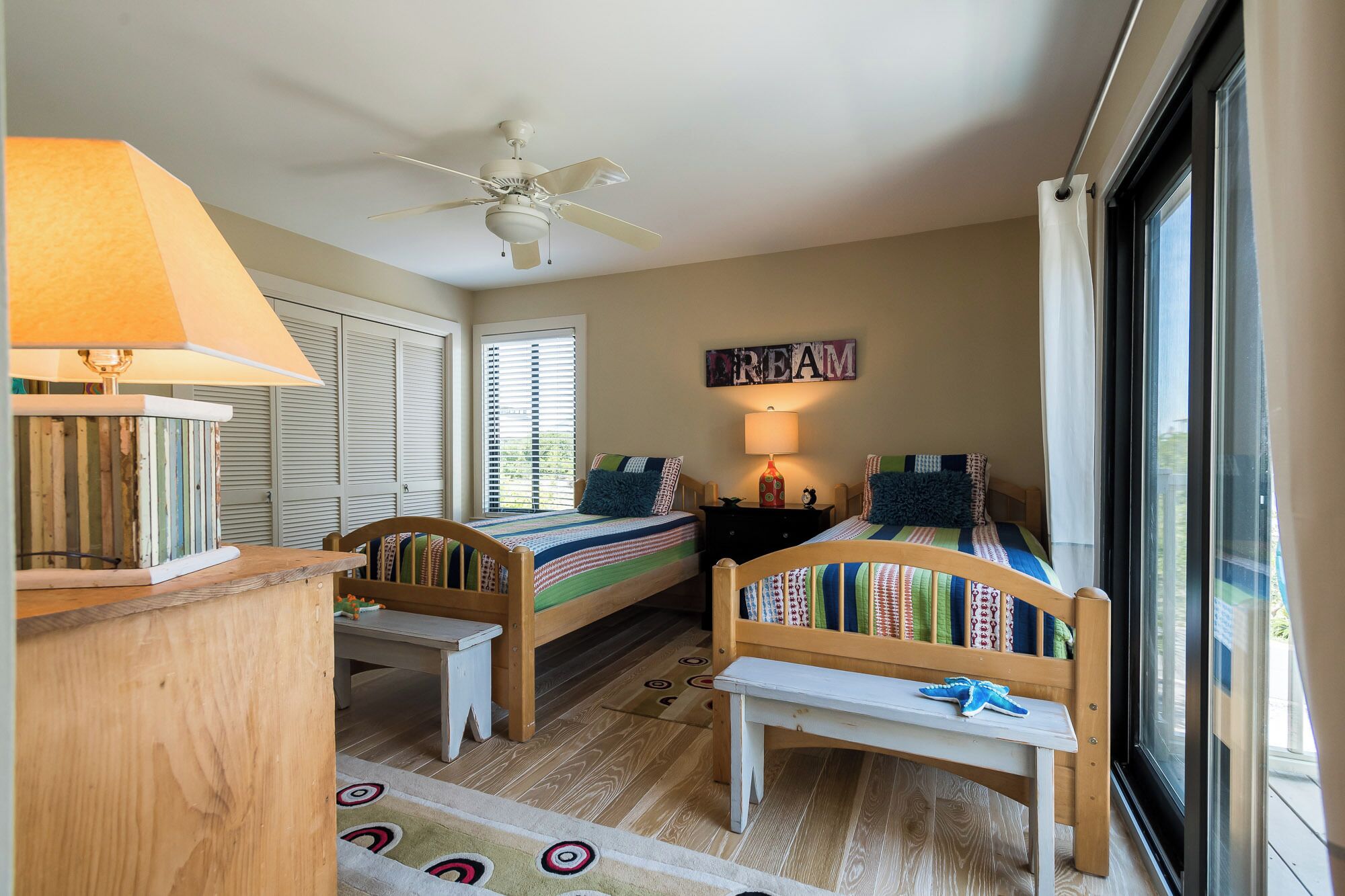 4 Schlafzimmer, Bügeleisen/Bügelbrett, kostenloses WLAN, Bettwäsche