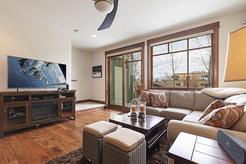 Spectacular residence in downtown Whitefish! Just two blocks to all shops and restaurants