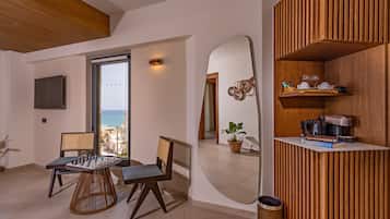 Ambassador Junior Suite | 1 bedroom, premium bedding, minibar, in-room safe
