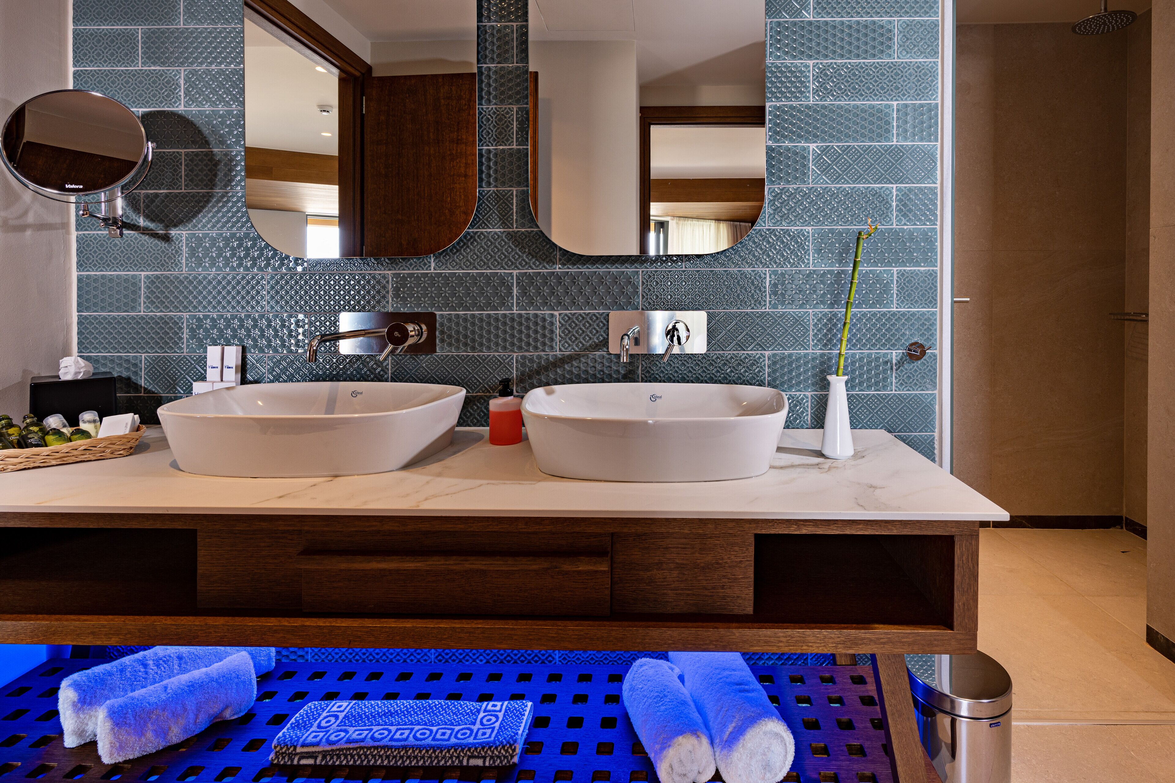 Photo - Minos Ambassador Suites & Spa - Adults only