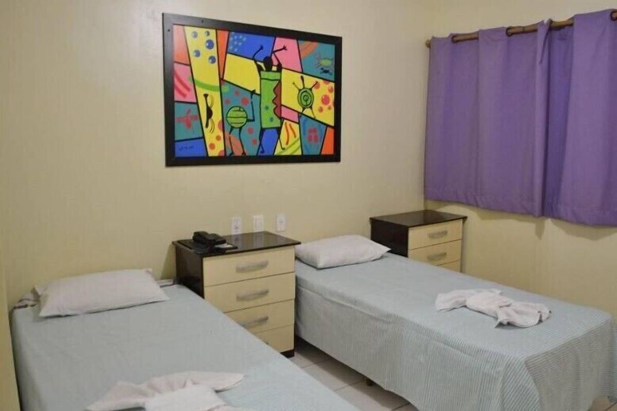 Executive Twin Room | Minibar, free WiFi, bed sheets
