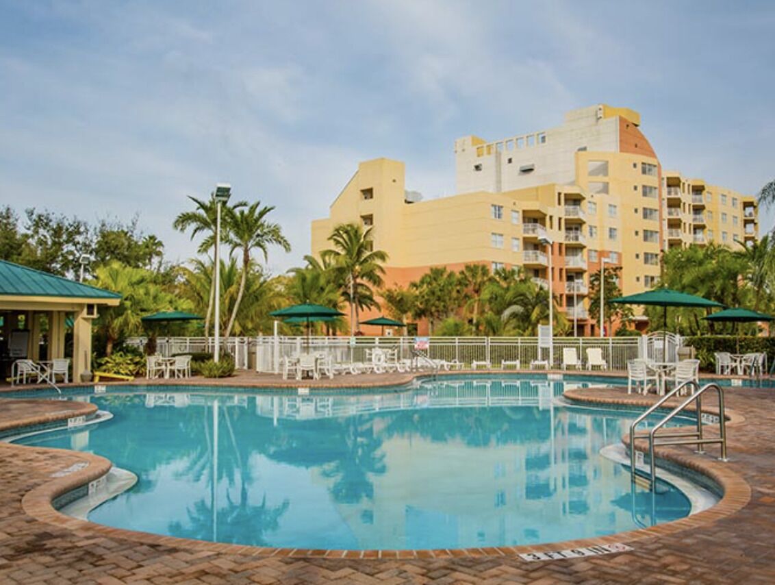 Ulkouima-allas, lämmitetty uima-allas