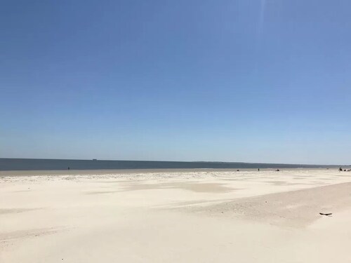 3 BR 2BA in Single Family Home in prestigious Sea Pines - close to everything