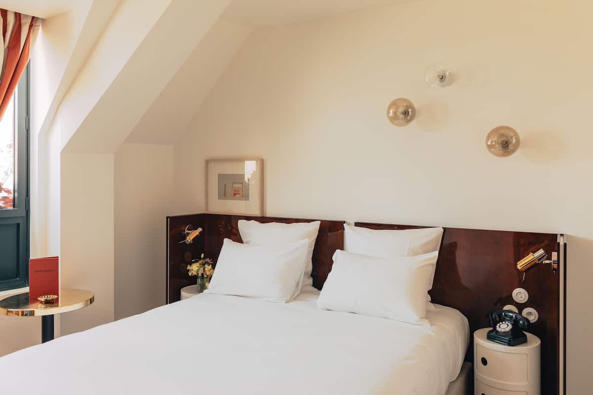 Superior-Zimmer (Riviera Eiffel view) | 1 Schlafzimmer, hochwertige Bettwaren, Zimmersafe, Schreibtisch