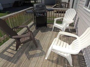 Terrace/patio - Cottage #8 - 3 bedroom/ 1 bath (Cape Vincent)